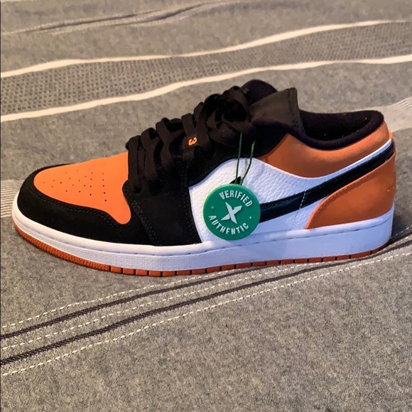 Air Jordan 1 Low “Shattered Backboard”